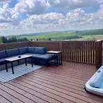 Woodparadise بيت للعطل *